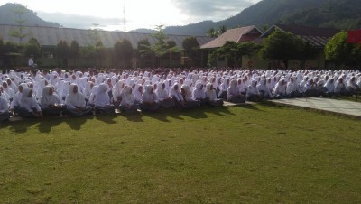 Wagub Serahkan Bantuan